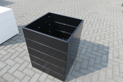 Strakke Design Bloembakken van Staal Zwart